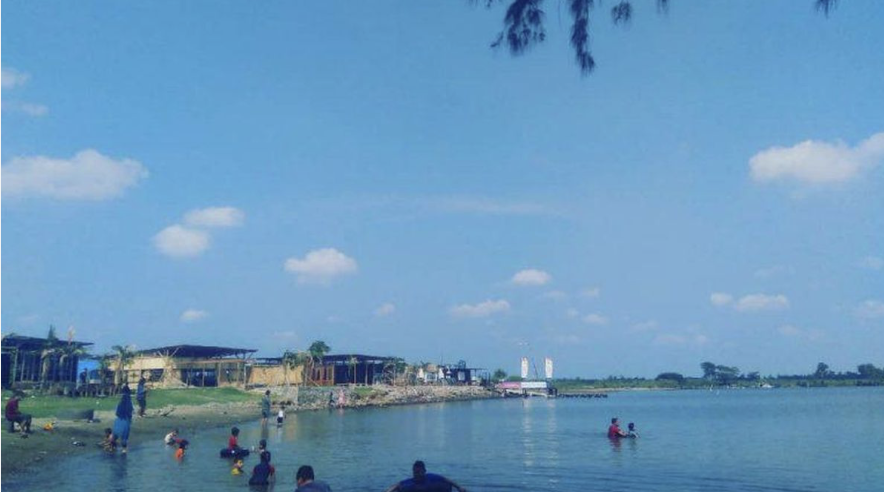 Pantai Marina Semarang